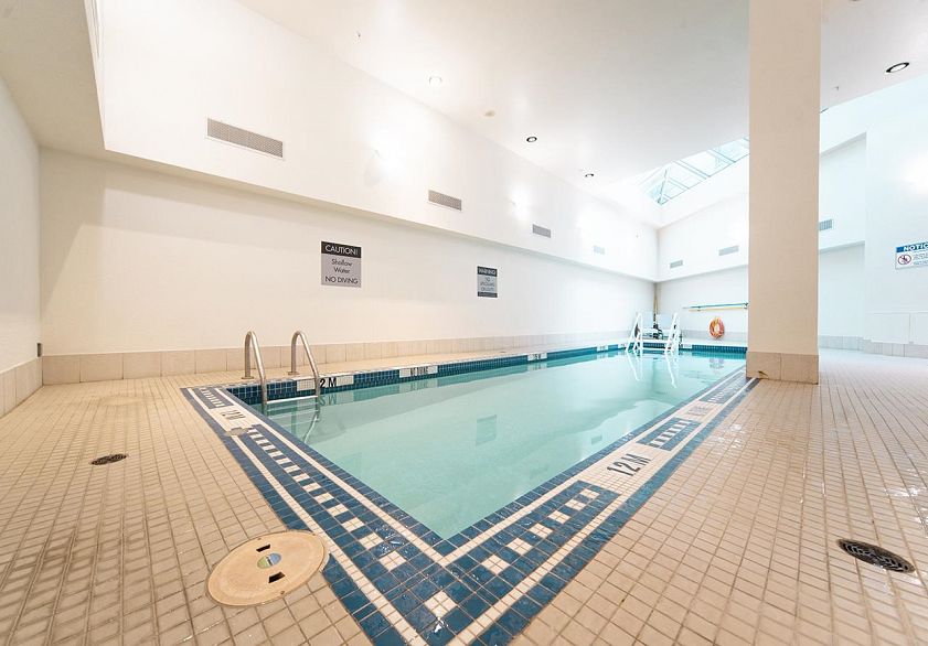 PH1003 1288 Marinaside Crescent