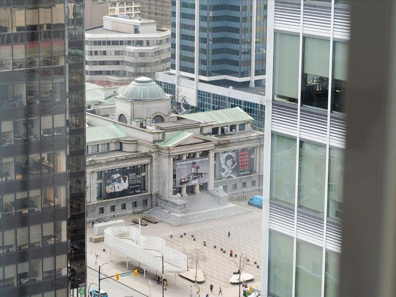 2807 610 Granville Street