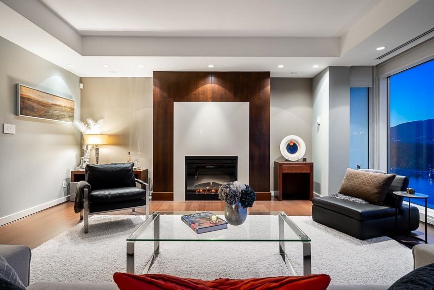 2202 1139 W Cordova Street