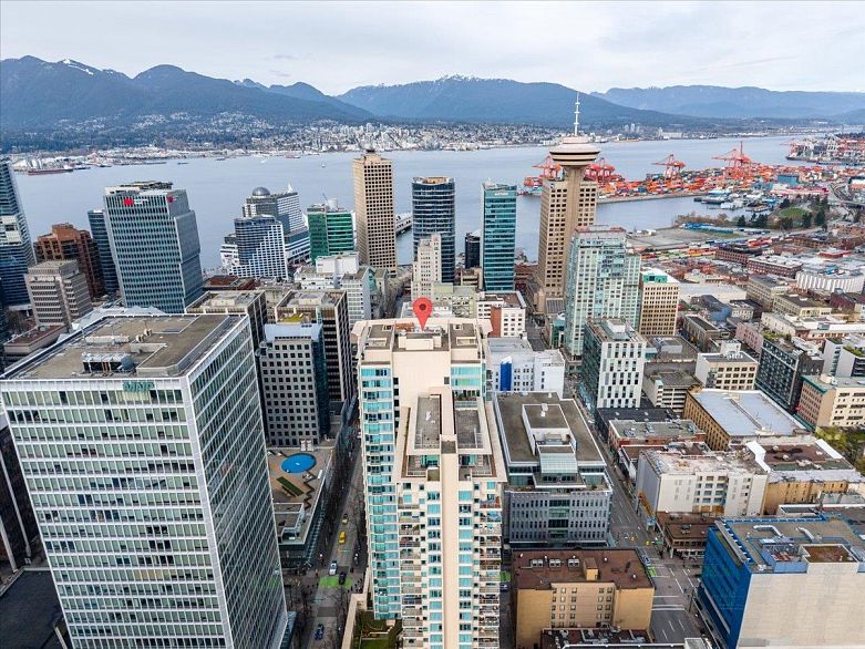 2807 610 Granville Street