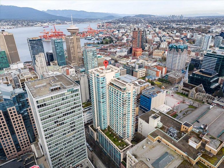 2807 610 Granville Street