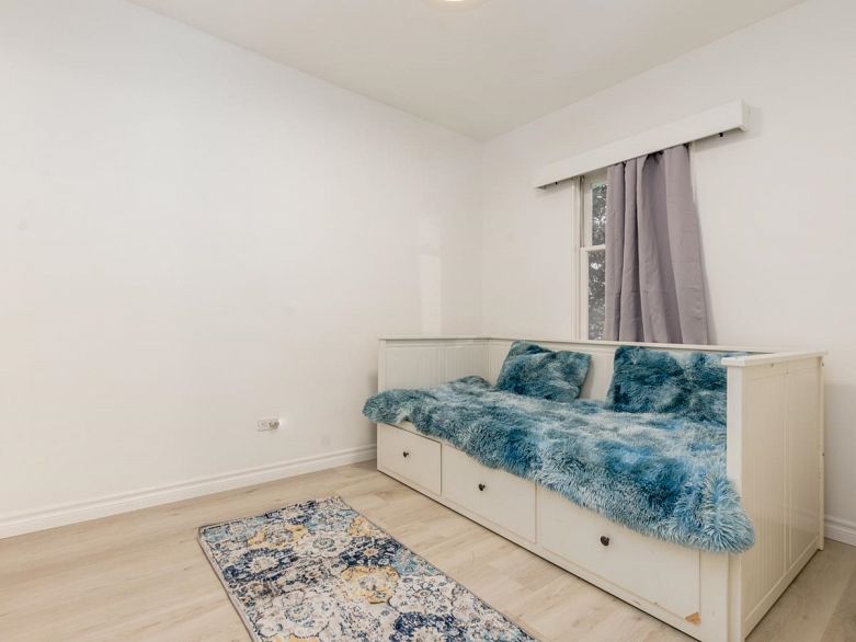 5231 Culloden Street