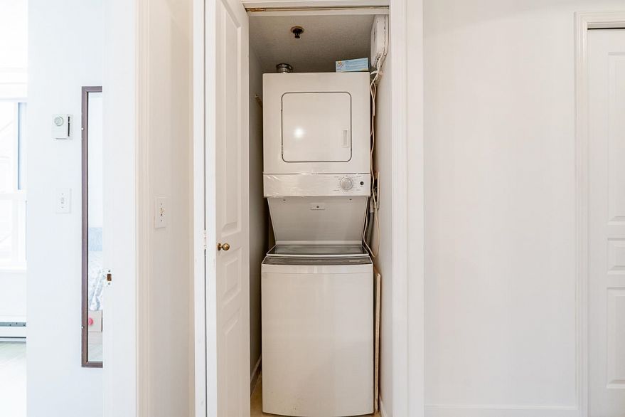 74 2733 E Kent Avenue North