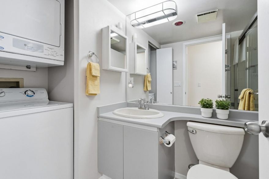 813 456 Moberly Road