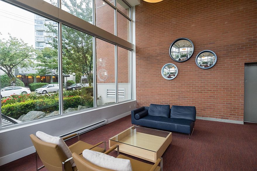 203 298 E 11th Avenue