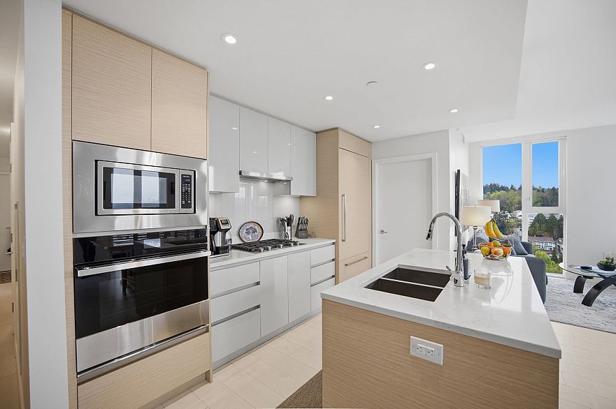 2003 3538 Sawmill Crescent