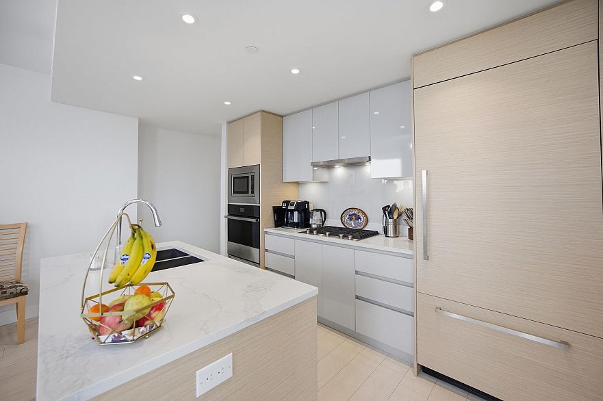 2003 3538 Sawmill Crescent