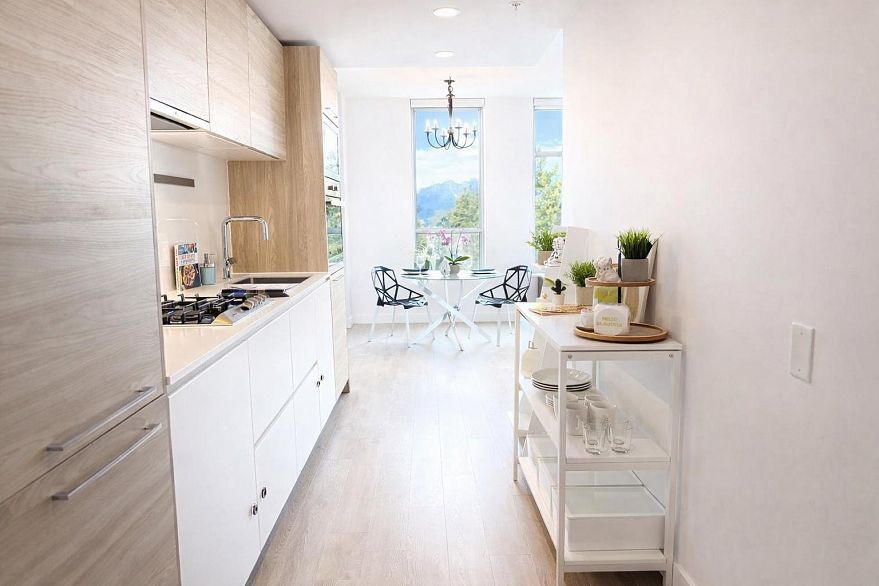 302 523 W King Edward Avenue