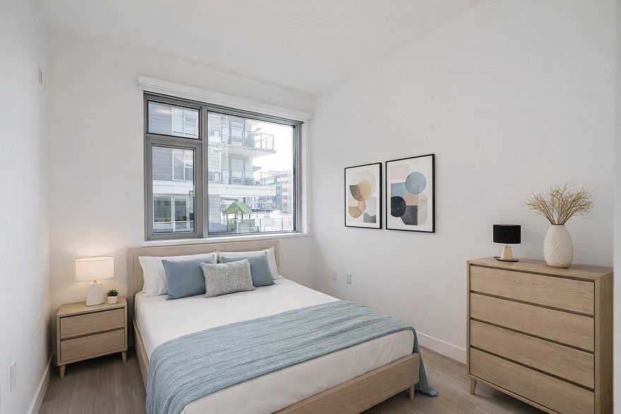 302 523 W King Edward Avenue