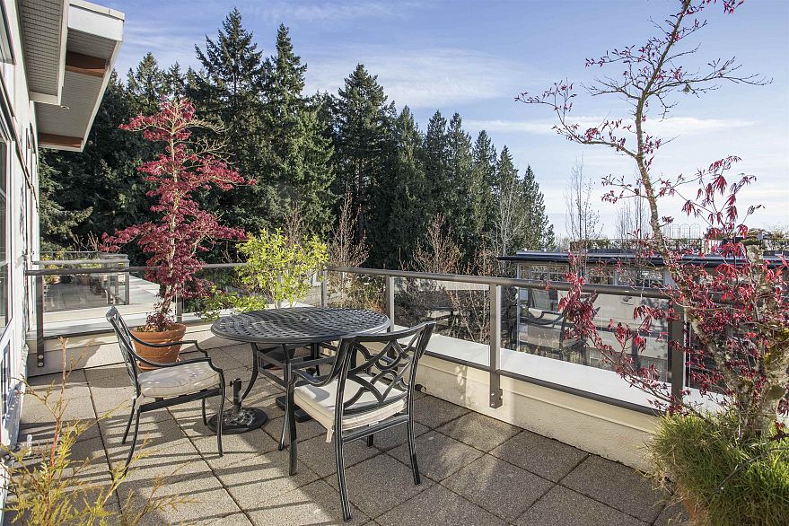 404 6328 Larkin Drive