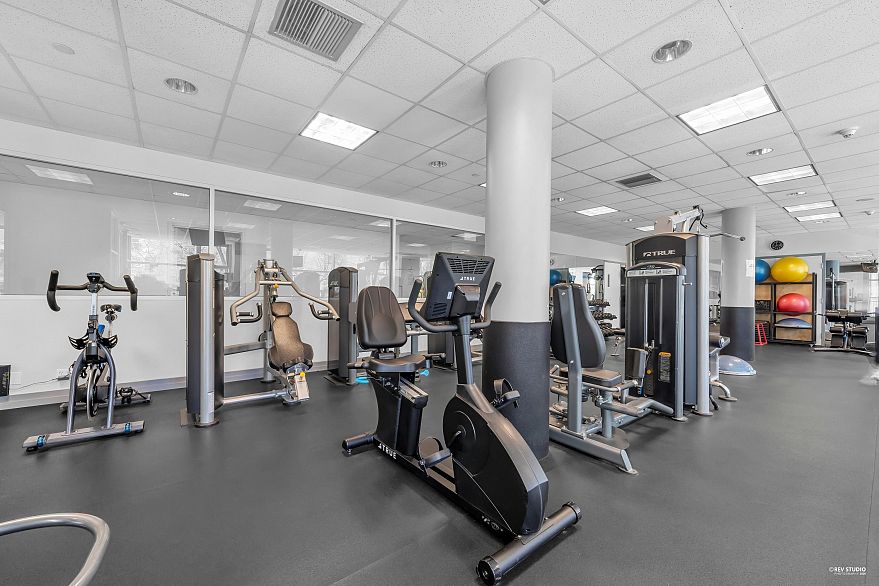 1707 1199 Marinaside Crescent