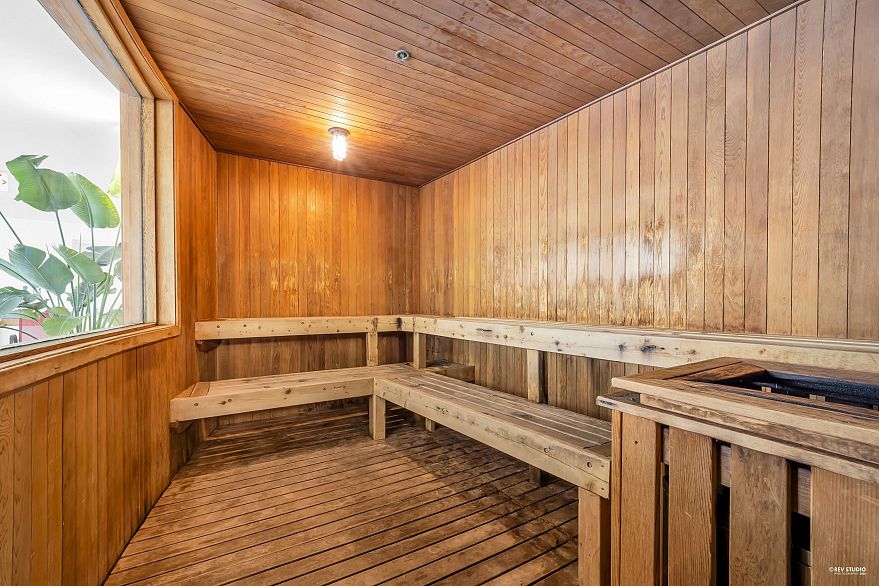 1707 1199 Marinaside Crescent