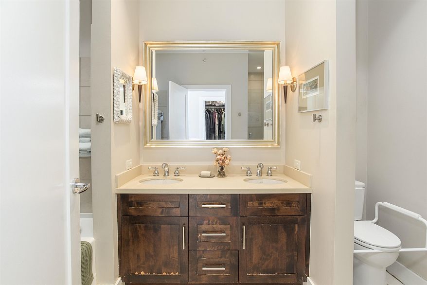 404 6328 Larkin Drive