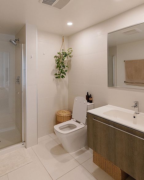 305 285 E 10th Avenue