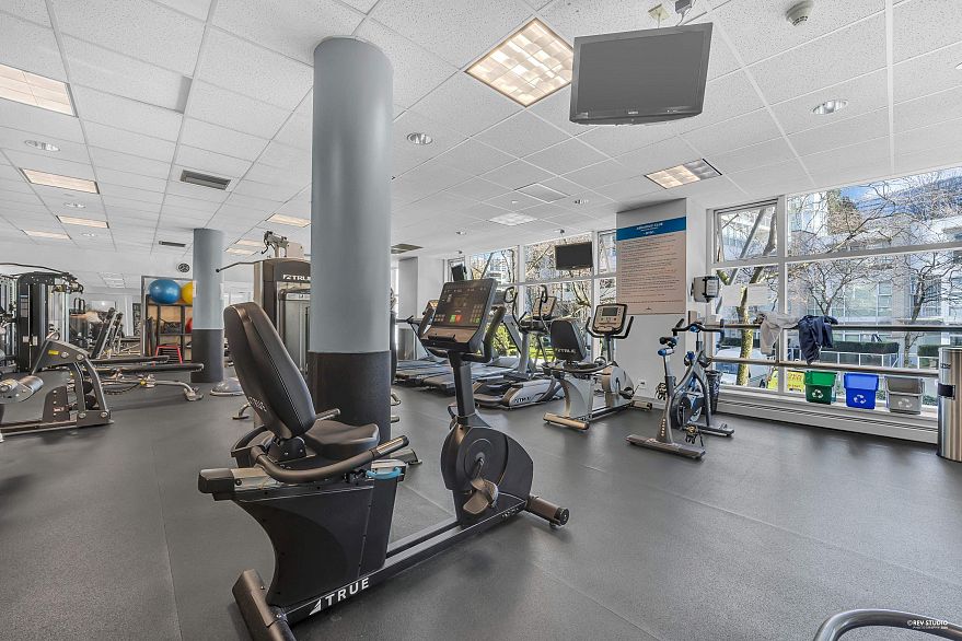 1707 1199 Marinaside Crescent