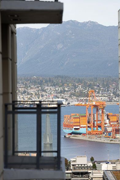 2601 788 Richards Street