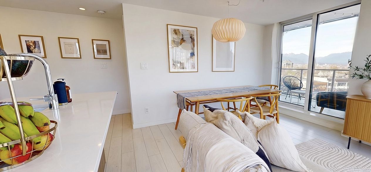 305 285 E 10th Avenue