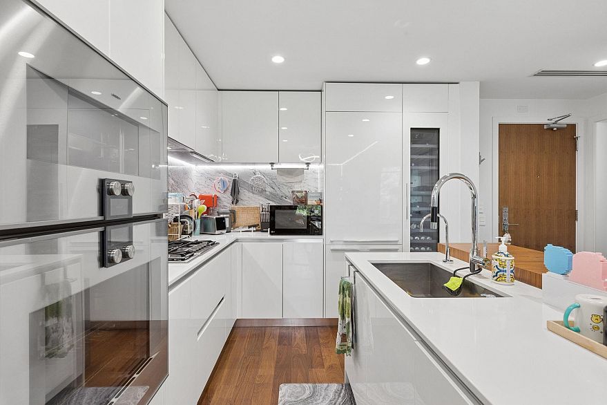 203 7428 Alberta Street