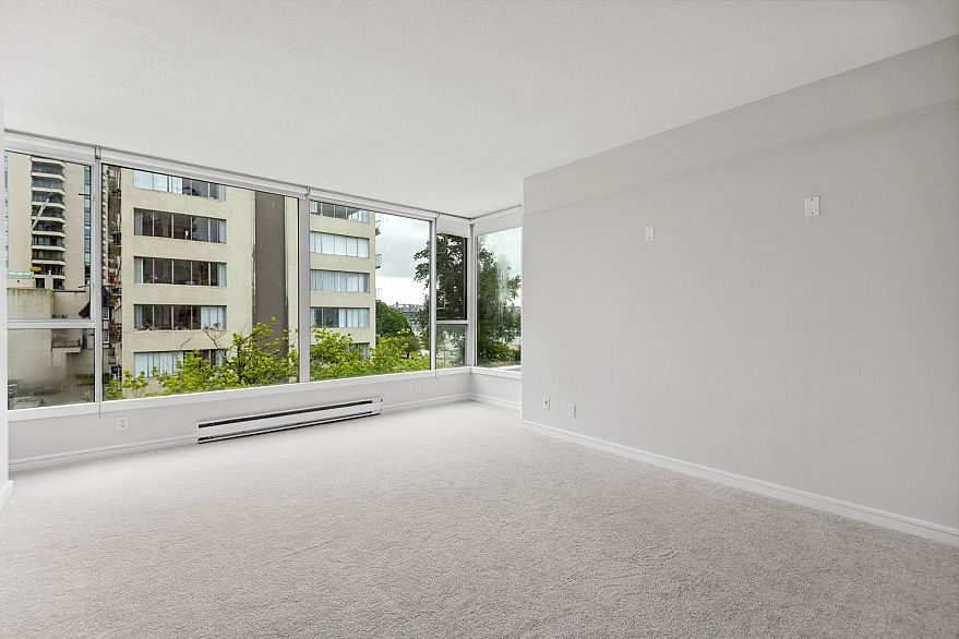 5A 1403 Beach Avenue