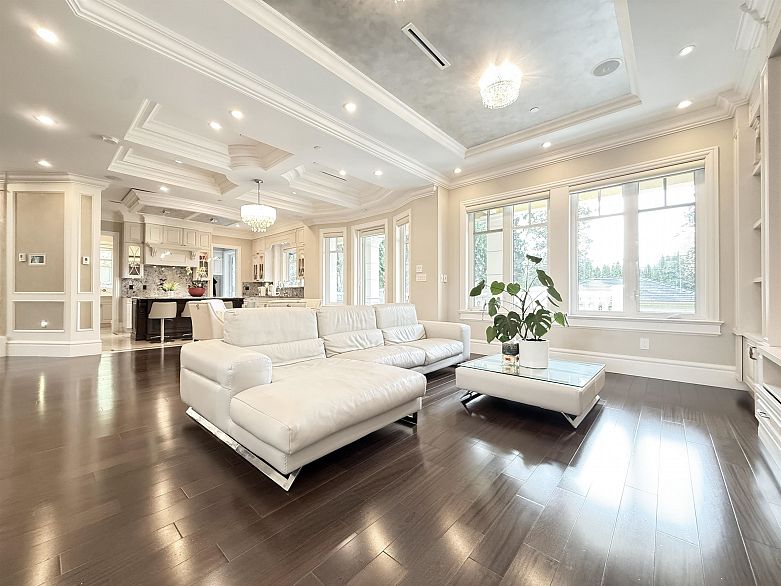 6011 Churchill Street