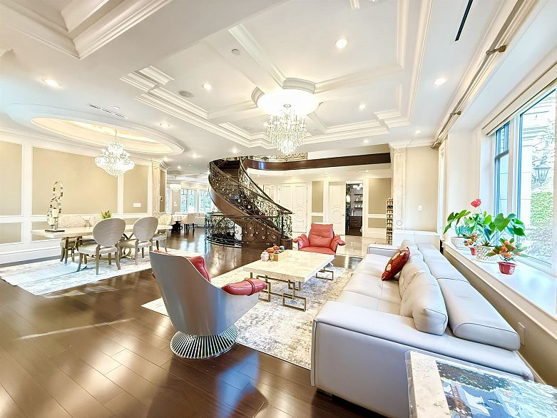 6011 Churchill Street