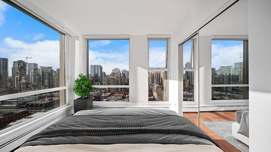 2809 1008 Cambie Street