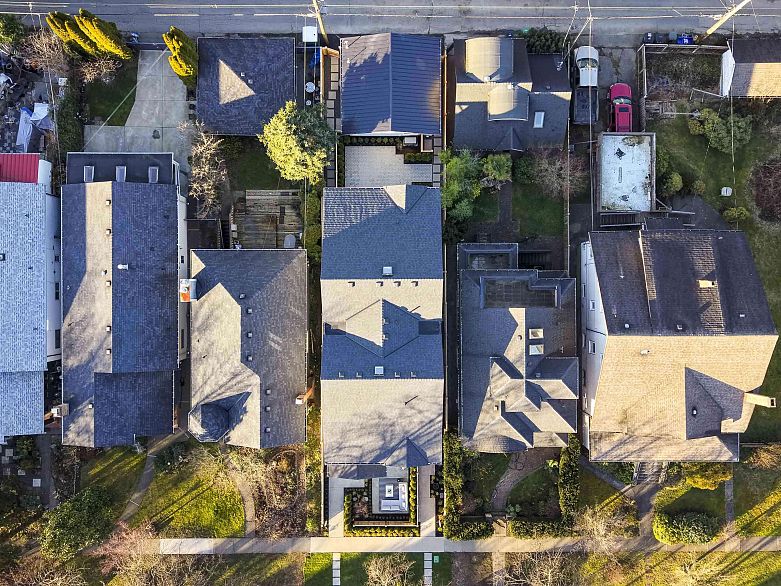 1 3919 W 18th Avenue