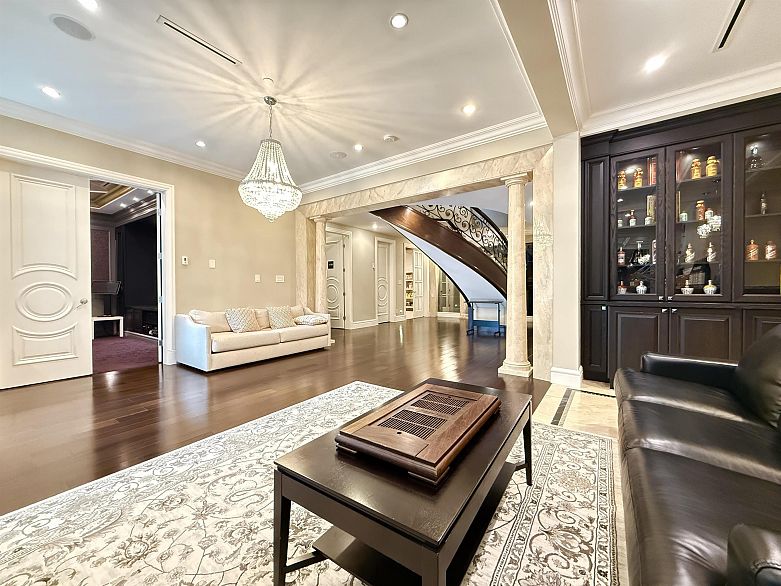 6011 Churchill Street