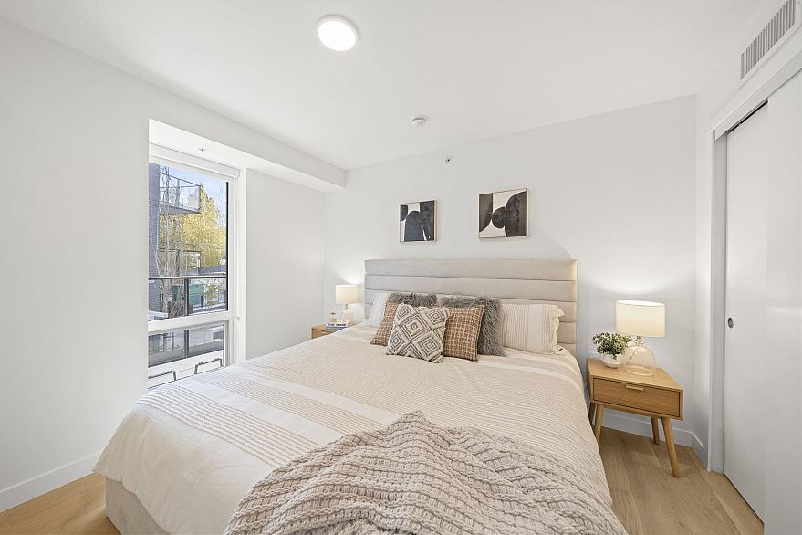 106 5212 Cambie Street