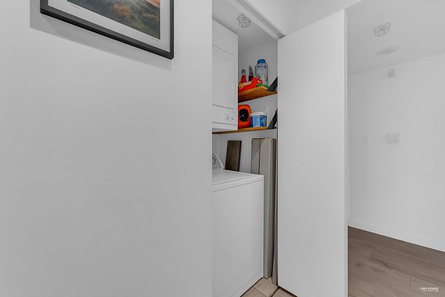 1506 1199 Marinaside Crescent