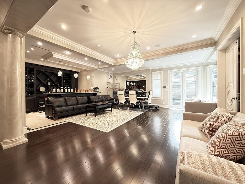 6011 Churchill Street