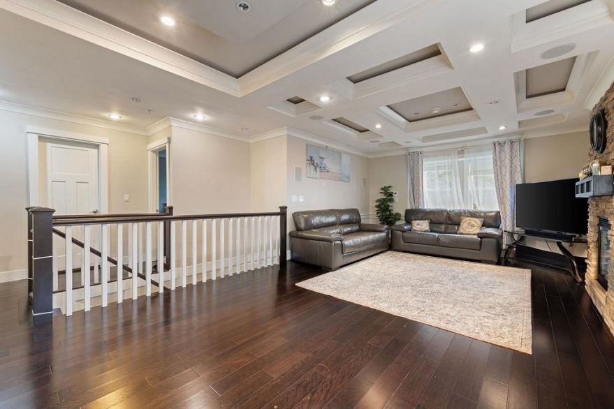 8363 Victoria Drive