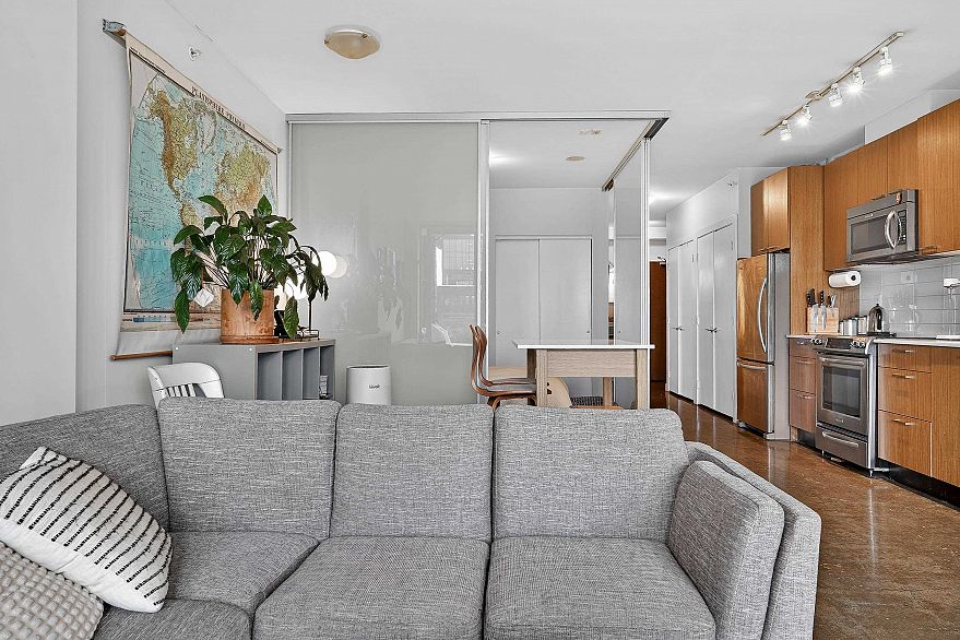 417 221 Union Street