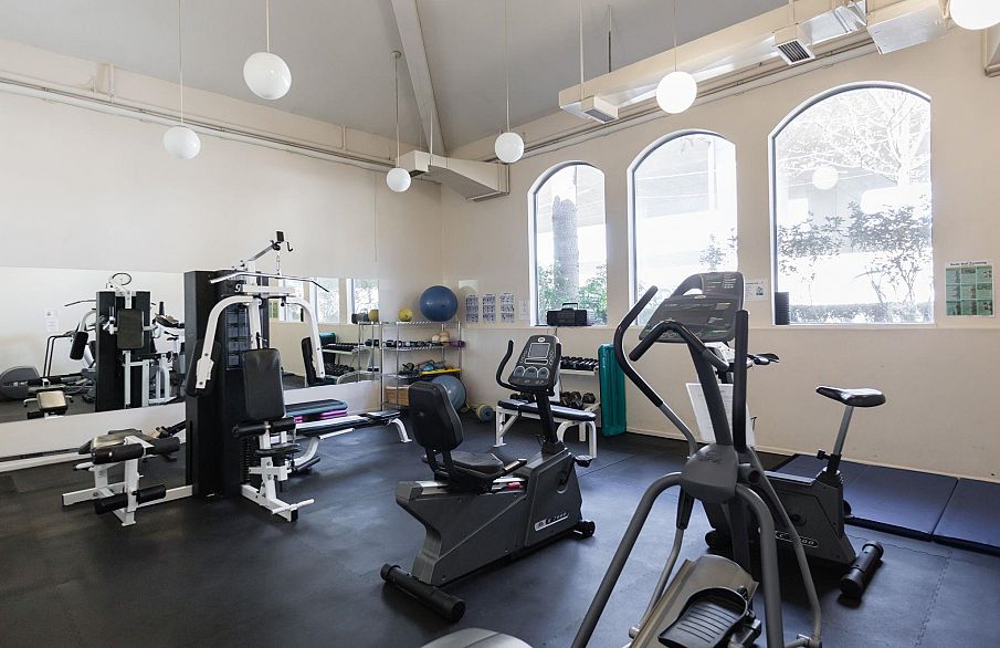 311 1869 Spyglass Place