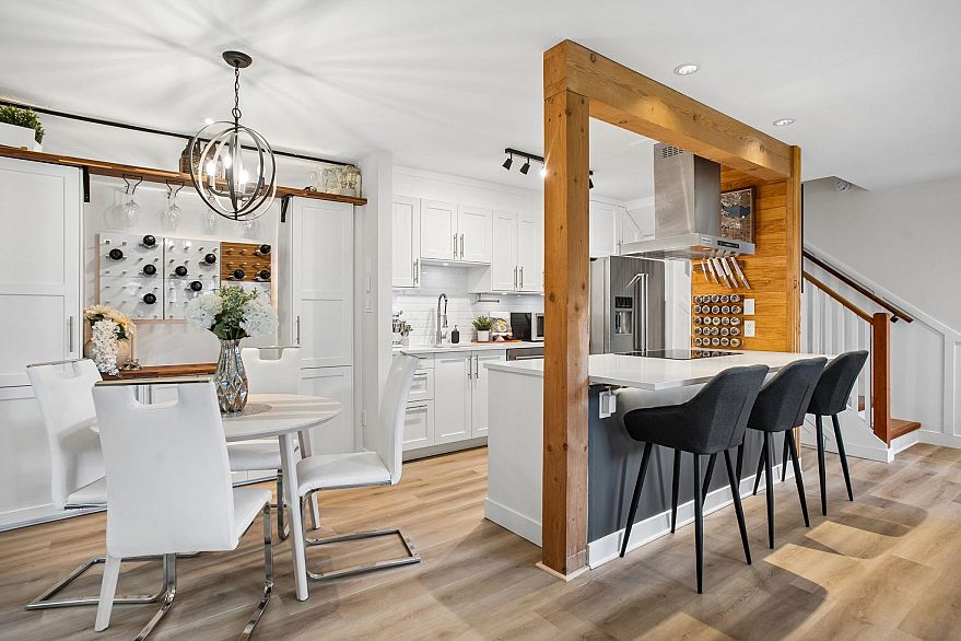 1 1255 E 15th Avenue