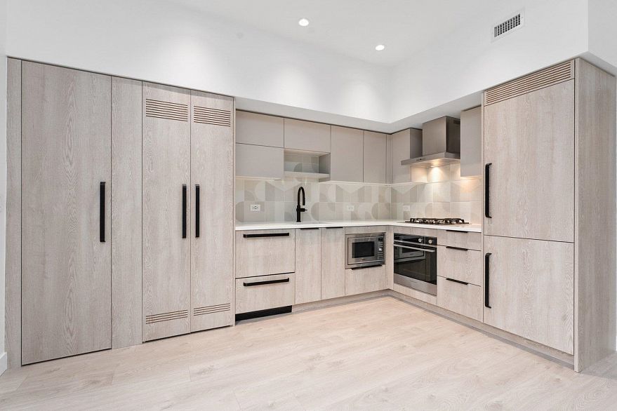 3132 SOPHIA STREET, Vancouver BC V5T 0K5