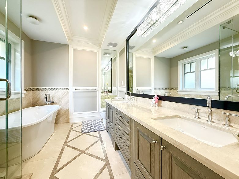 6011 Churchill Street