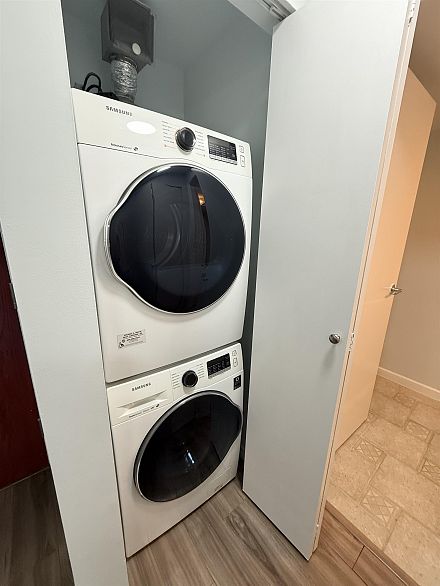 502 928 Richards Street