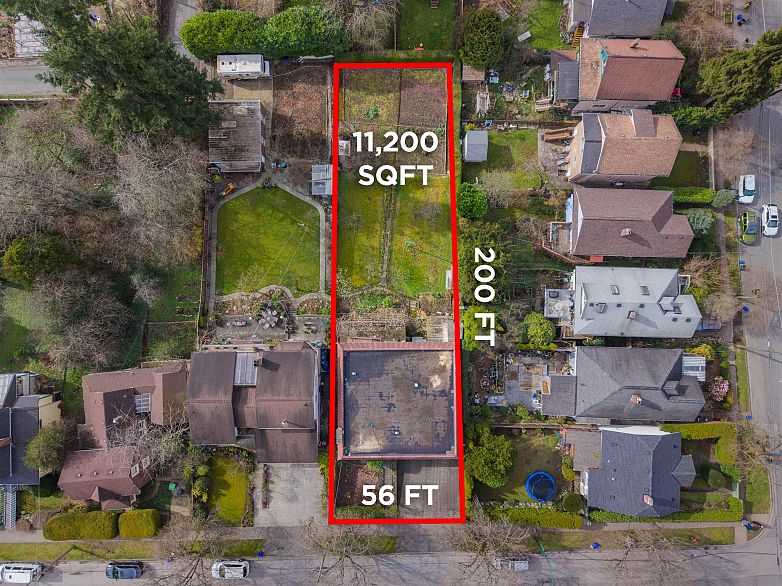 3237 Dumfries Street