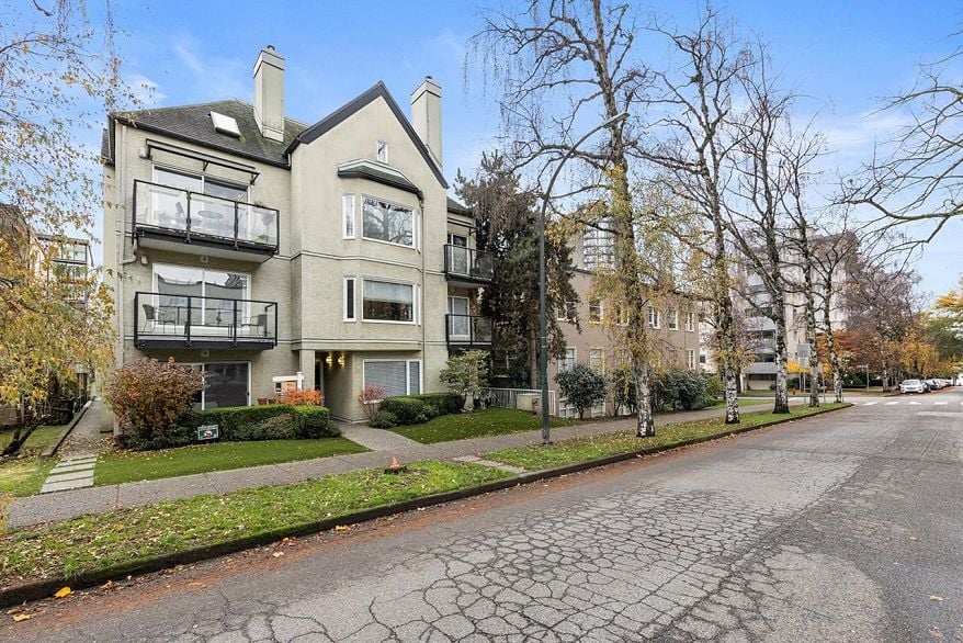 201 1554 Burnaby Street