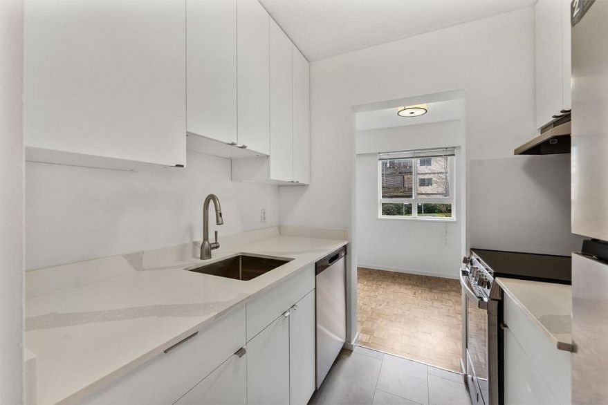 305 2025 W 2nd Avenue