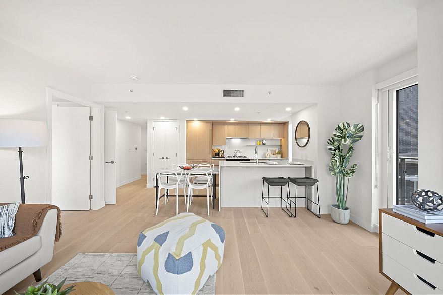 106 5212 Cambie Street