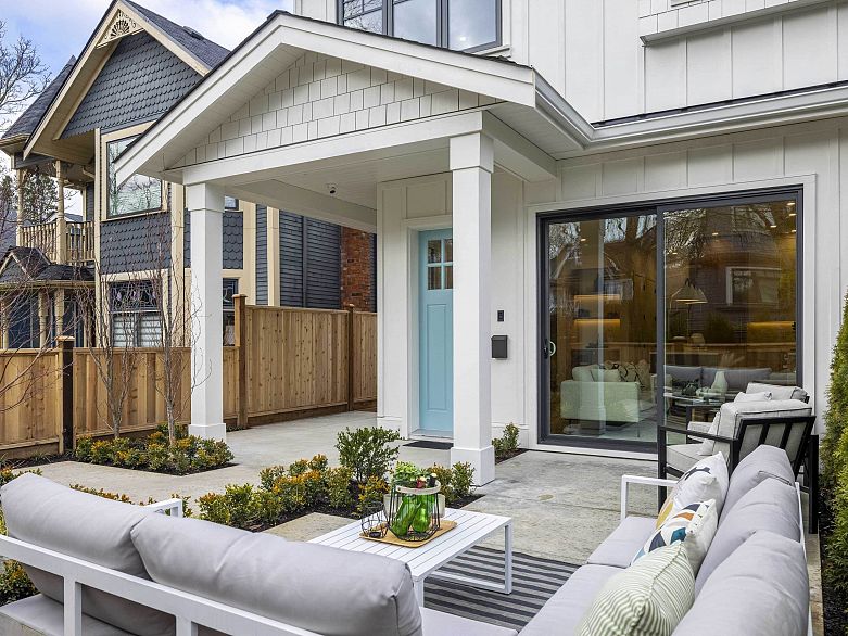 1 3919 W 18th Avenue