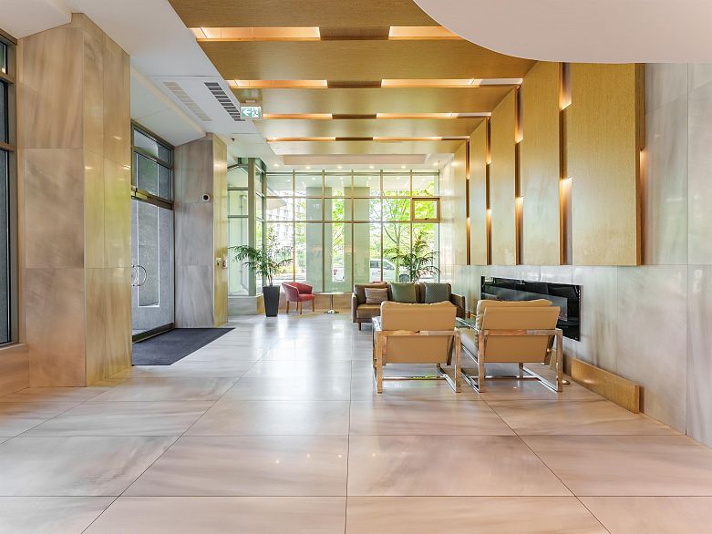 306 1328 W Pender Street