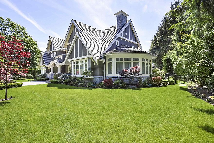 1316 Connaught Drive