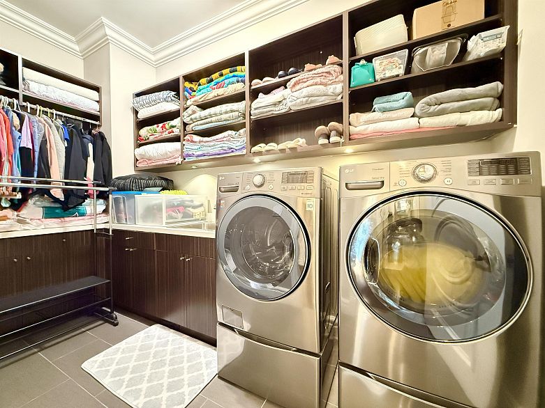 6011 Churchill Street