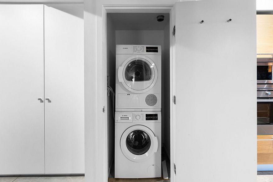 410 388 W 1st Avenue