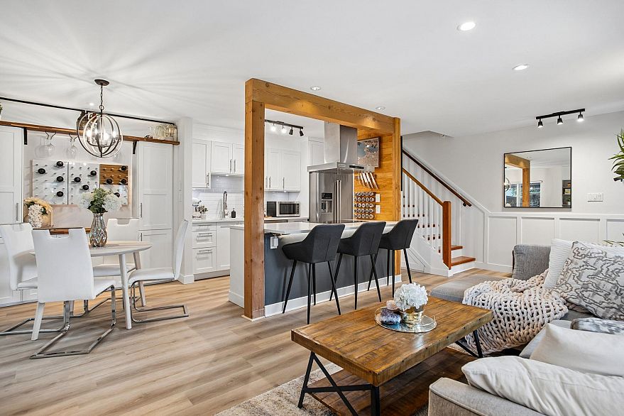 1 1255 E 15th Avenue