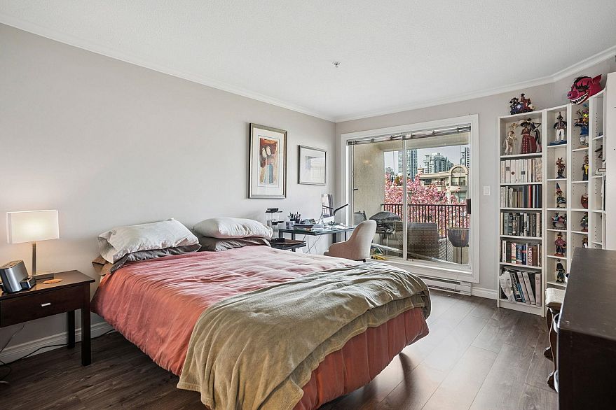 311 1869 Spyglass Place