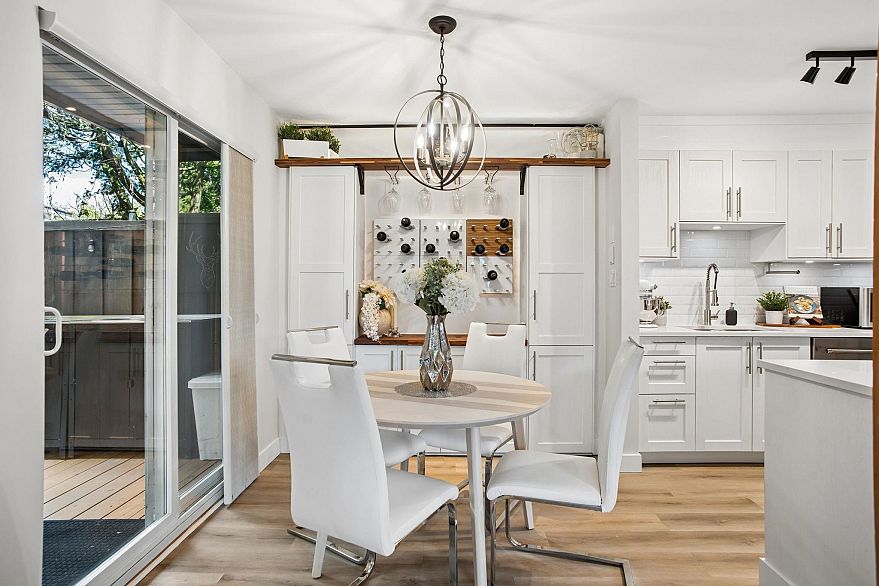 1 1255 E 15th Avenue